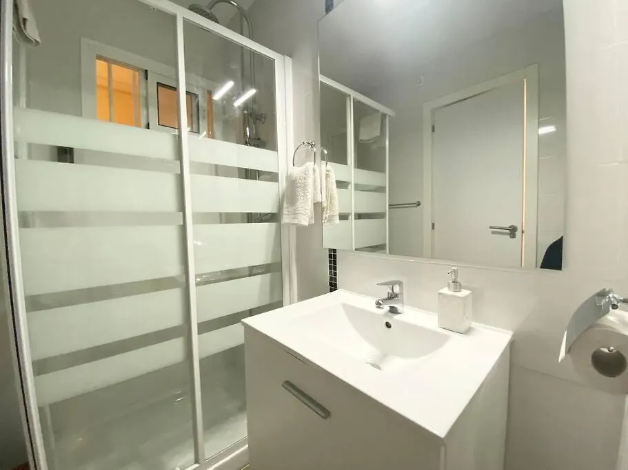 Style & Comfort In Benalmadena - Pool Available Seasonally
