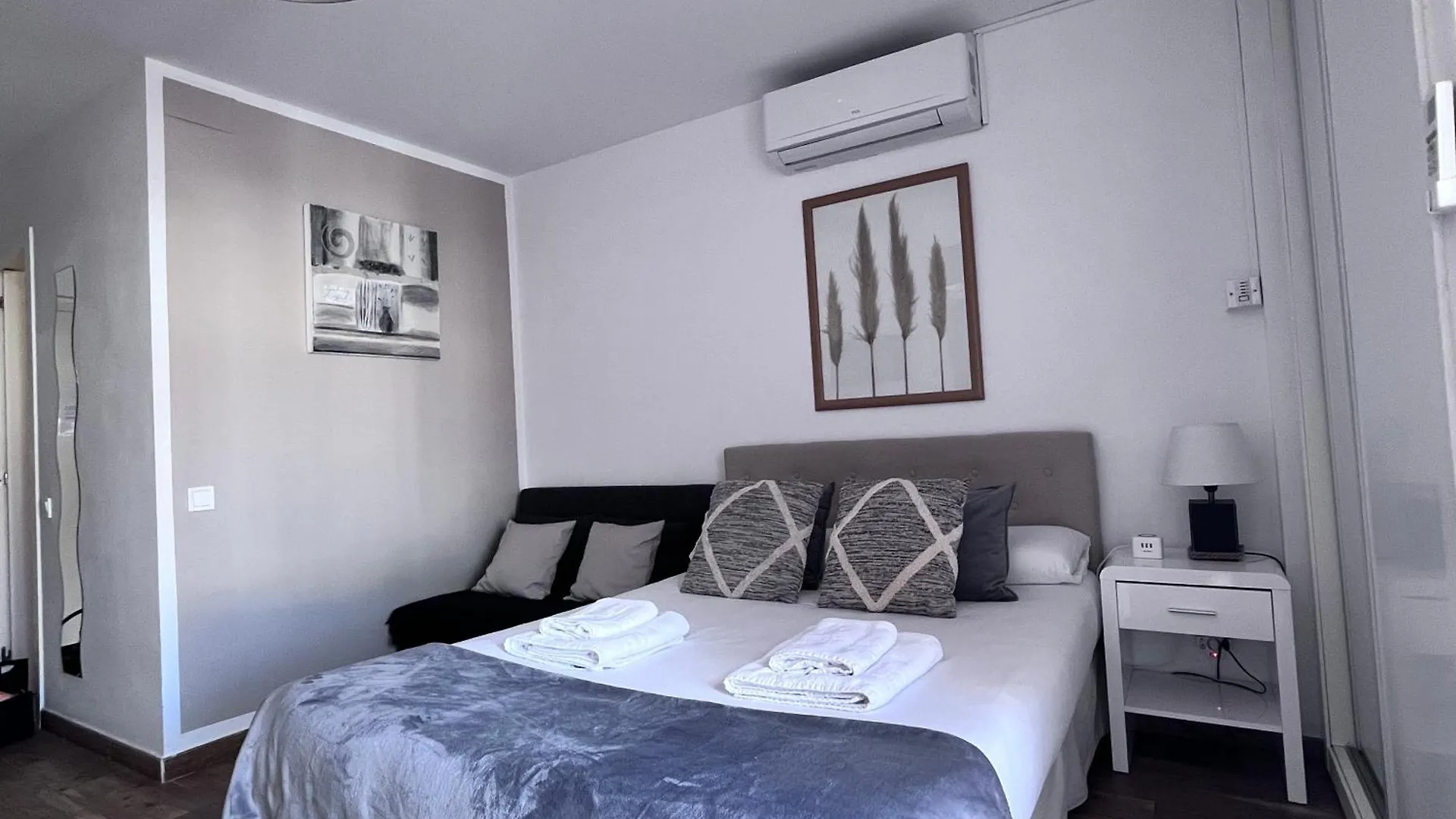 Apartment Style & Comfort In Benalmadena - Pool Available Seasonally