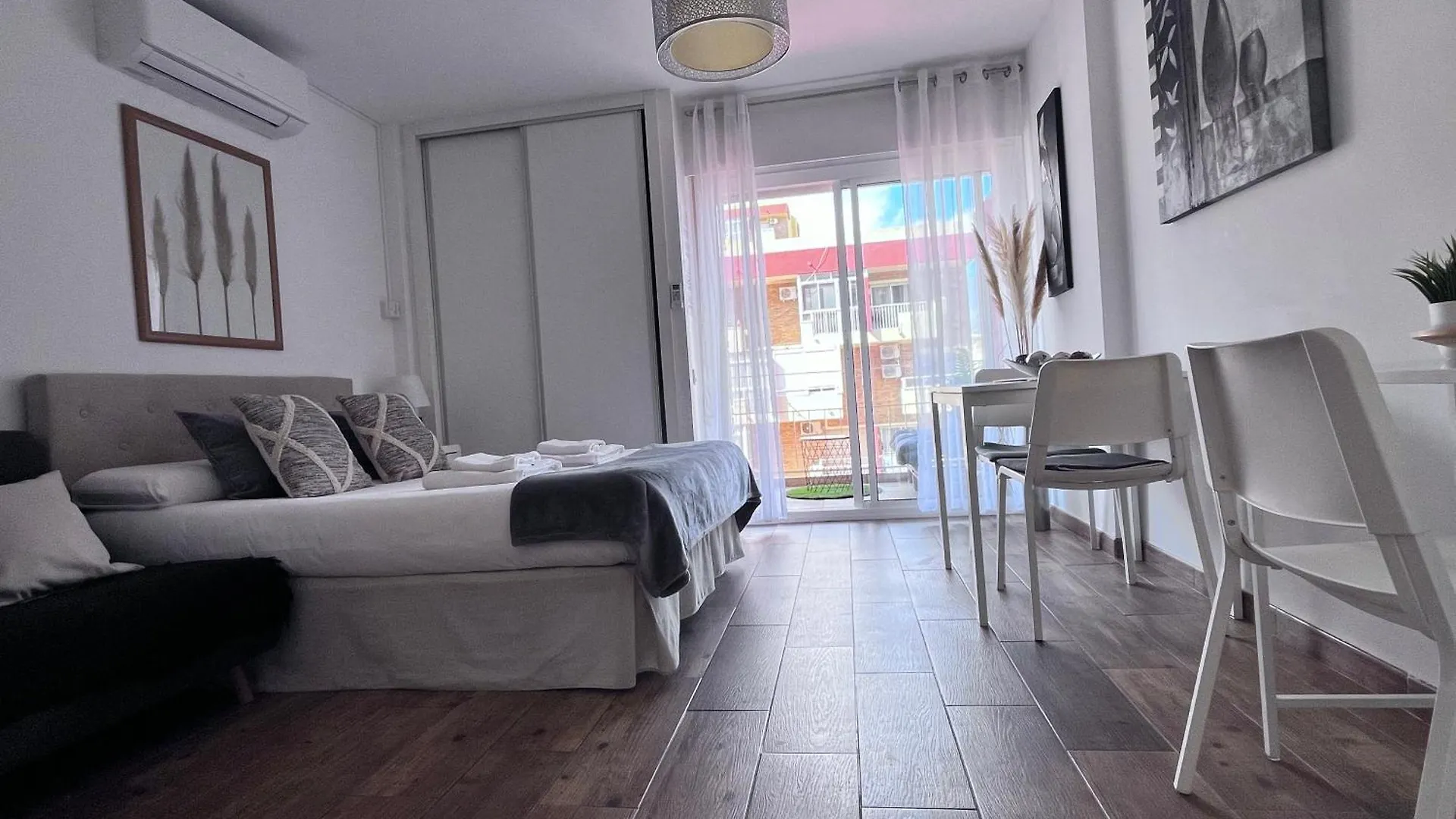 Style & Comfort In Benalmadena - Pool Available Seasonally