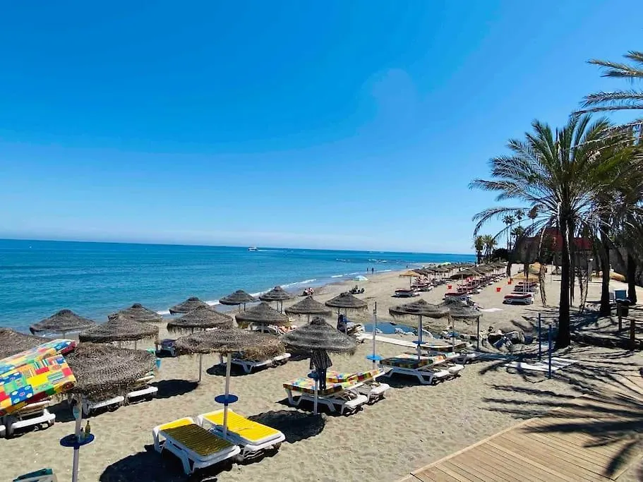 Style & Comfort In Benalmadena - Pool Available Seasonally Apartment