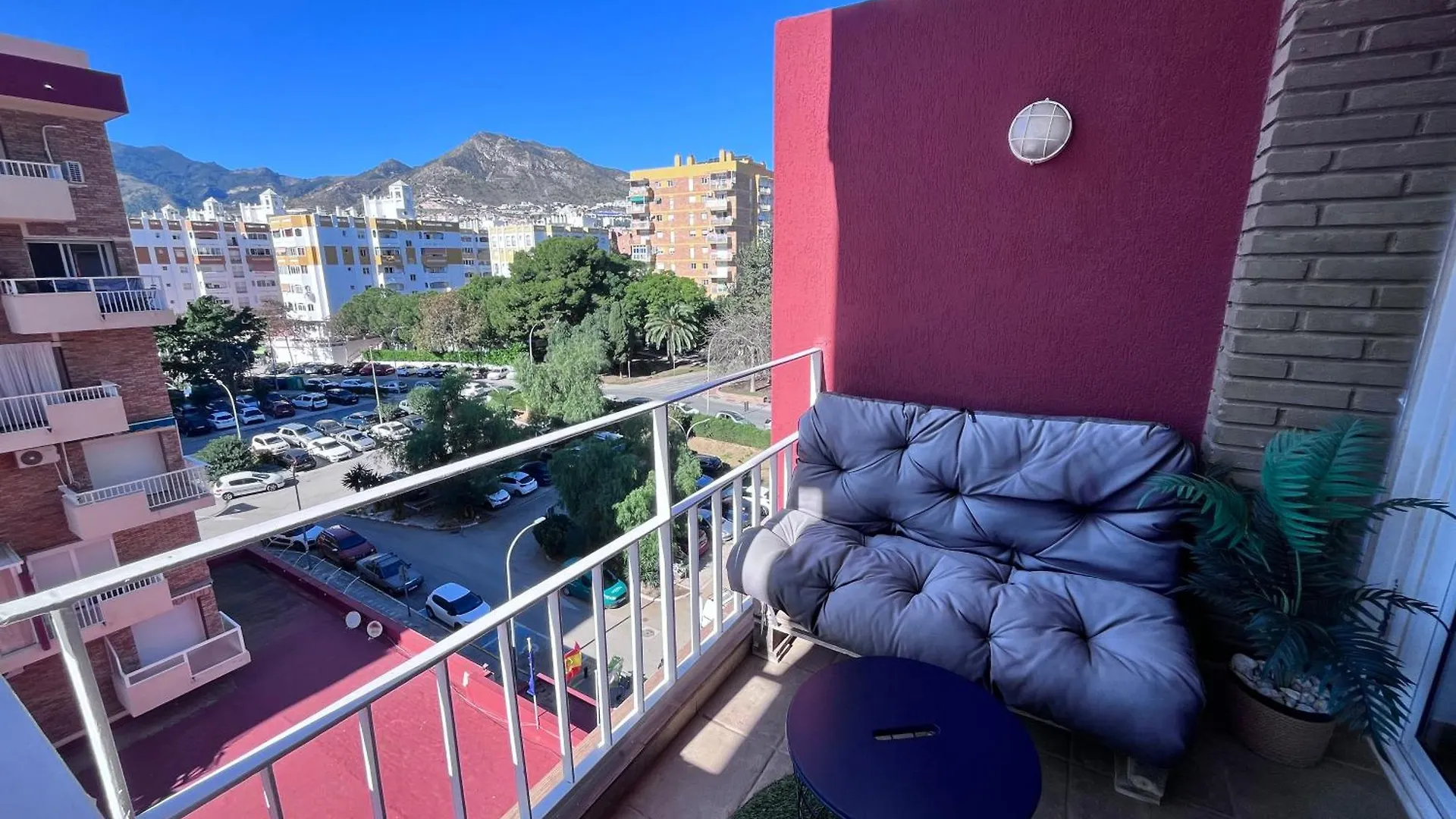 Style & Comfort In Benalmadena - Pool Available Seasonally