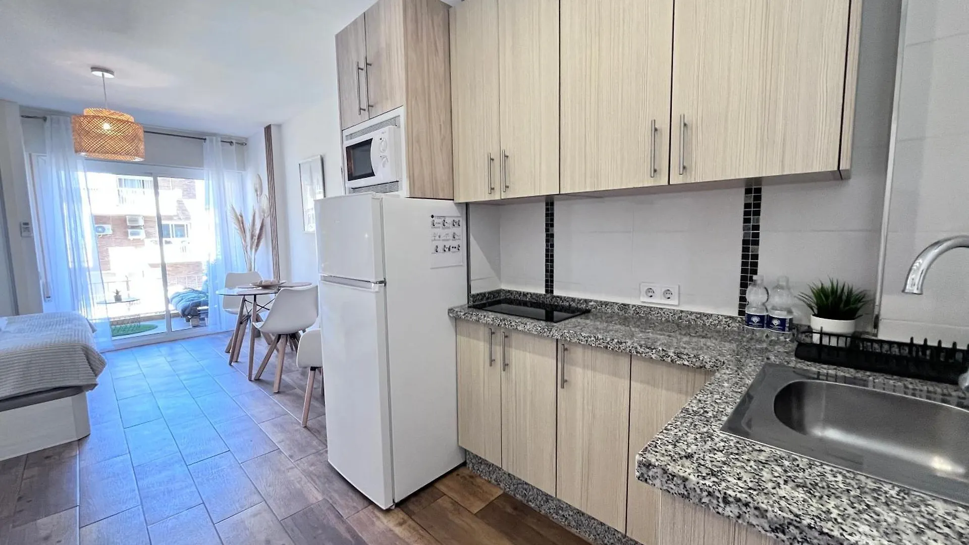 Apartment Style & Comfort In Benalmadena - Pool Available Seasonally Spain
